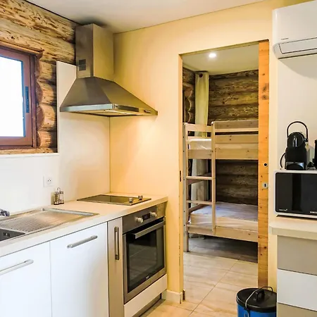 Holiday Home Chalet Simple By Interhome *